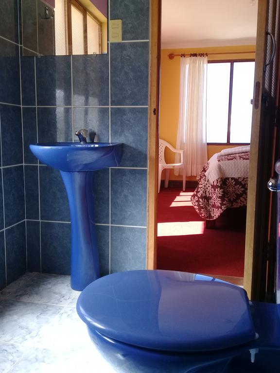 Hostal Tawri Isla del Sol ภายนอก รูปภาพ